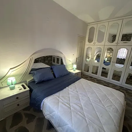 Terra Mani Stone شقة *