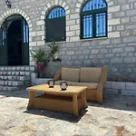 Terra Mani Stone * Yerolimin