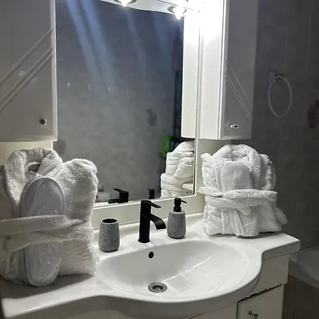 Terra Mani Stone Lejlighed