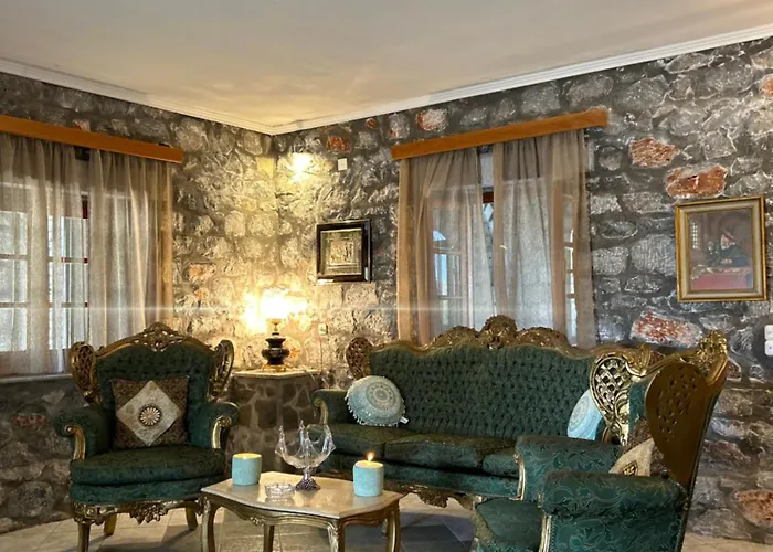 Terra Mani Stone Γερολιμένας