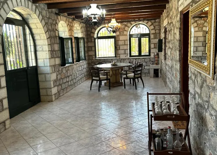 Terra Mani Stone * Γερολιμένας