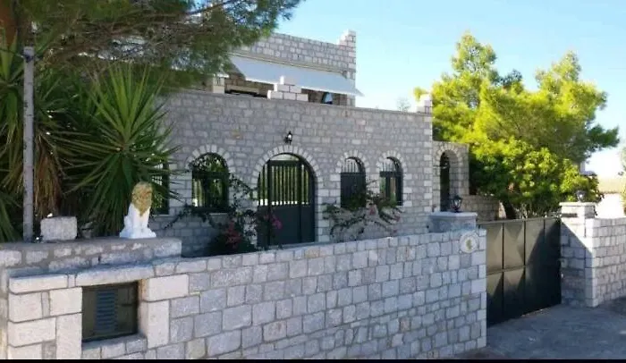 Terra Mani Stone Apartamento *