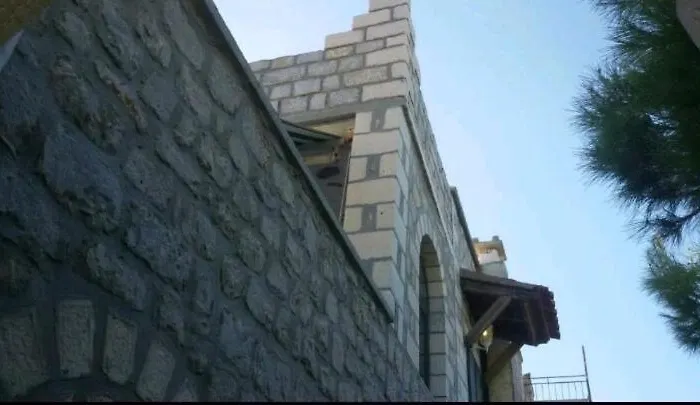 Terra Mani Stone * Γερολιμένας