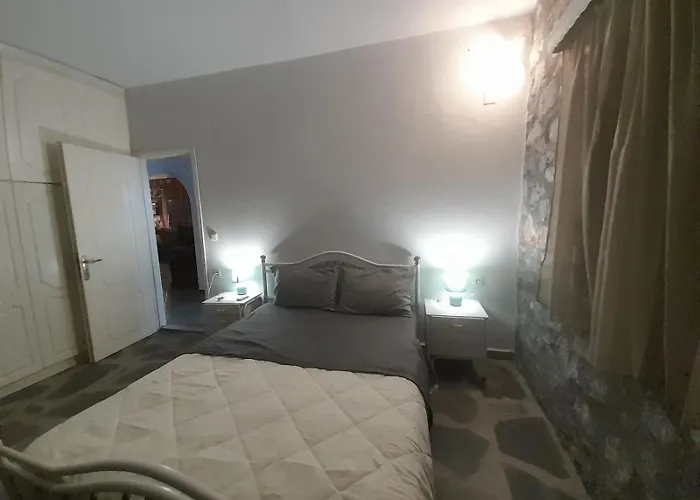 Terra Mani Stone * Γερολιμένας